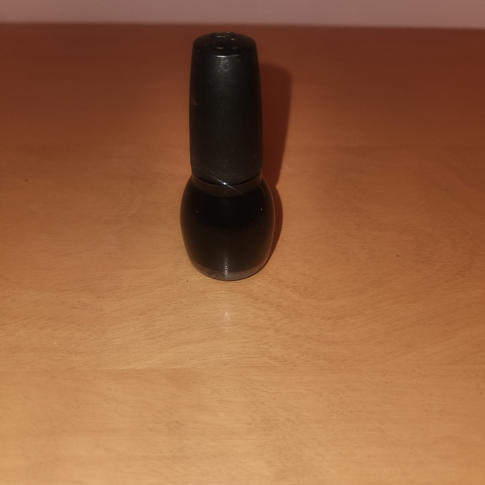 Sinful Colors Professional .5 fl oz Black on Black 2 New